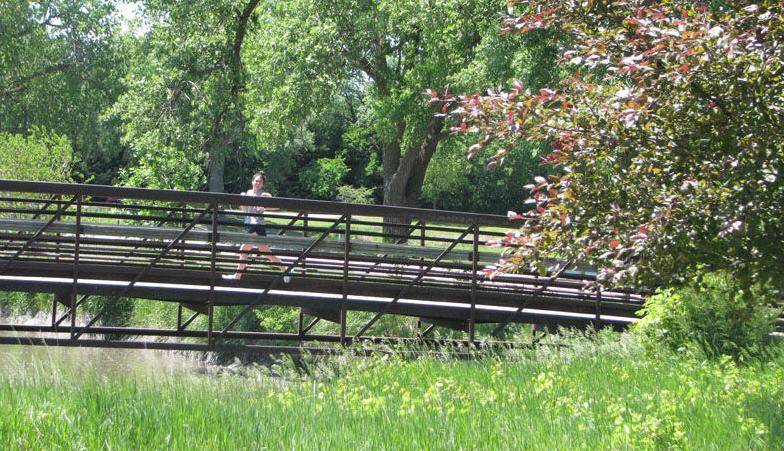 Eighth Street pedestrian bridge